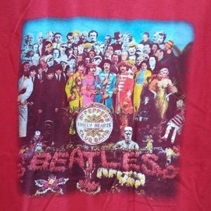 The Beatles Sergeant Peppers band shirt in VGUC